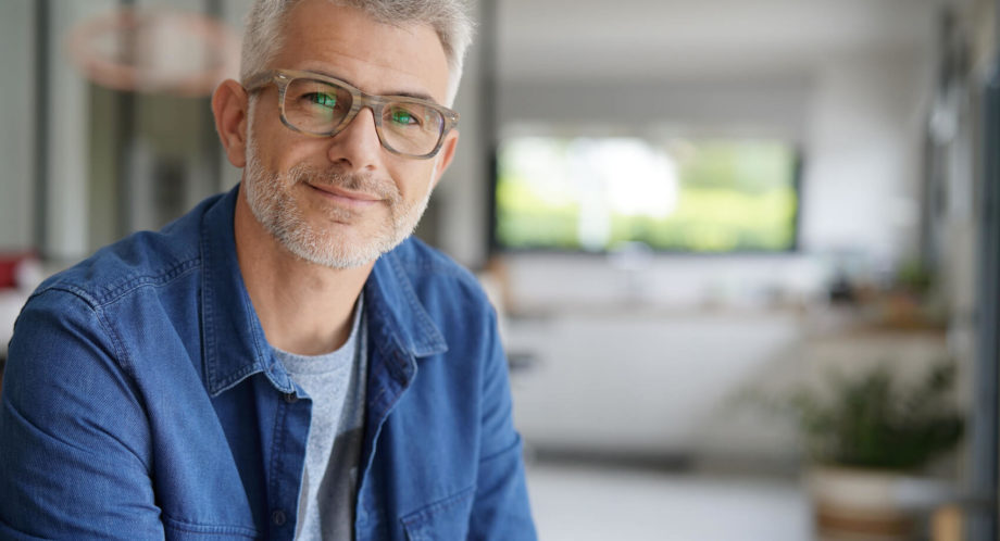 « Il a pourtant pas une tête d’incesteur » par ce mec qui a pourtant pas une tête de con