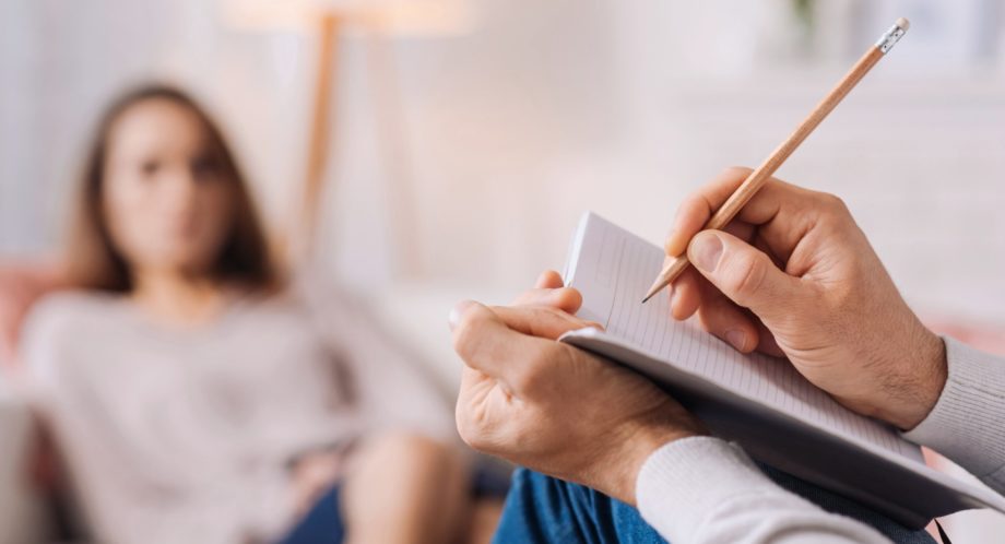 Comment savoir si votre psy parle de vos rêves zoophiles à ses amis psy